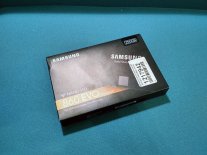 Комплектация Samsung 860 EVO